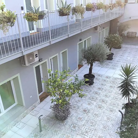 Il Giardino Degli Ulivi P1