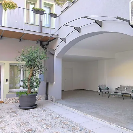 Il Giardino Degli Ulivi P1 Apartment *