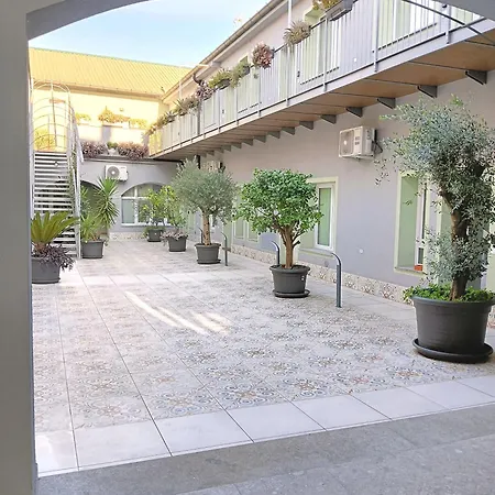 Il Giardino Degli Ulivi P1 * Lissone