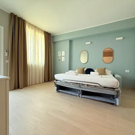 Il Giardino Degli Ulivi P1 *